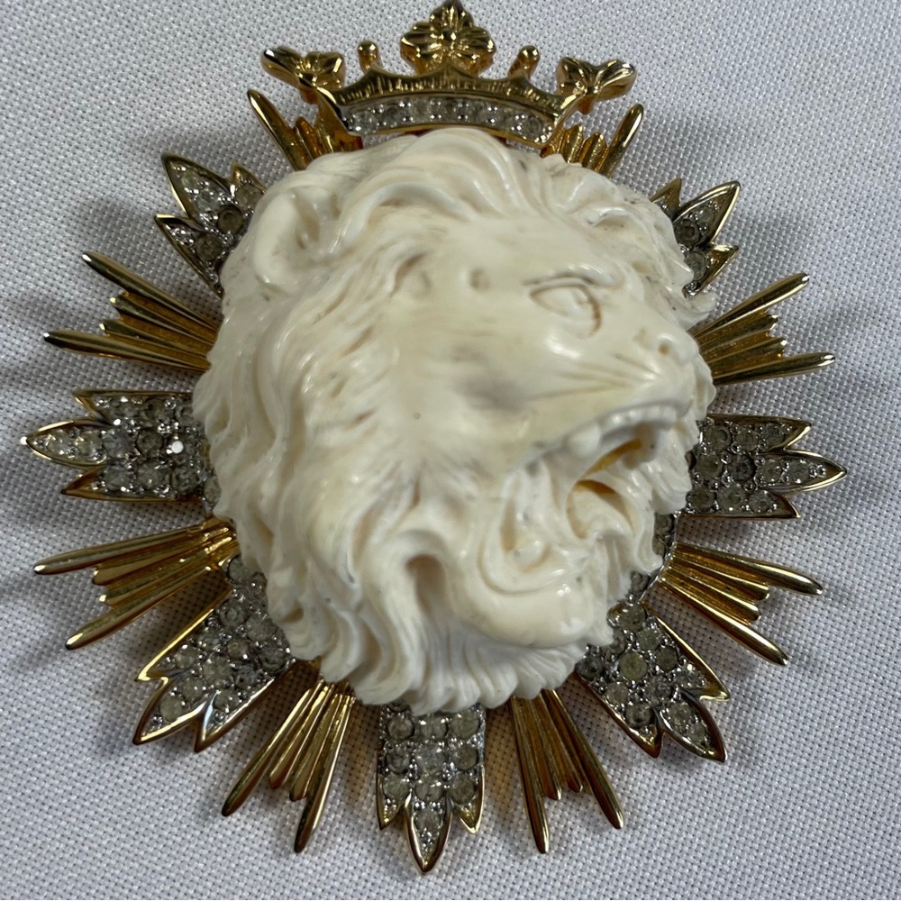 (RARE) Signed Nettie Rosenstein Vintage LION Head Crown Rhinestone Brooch Pin
